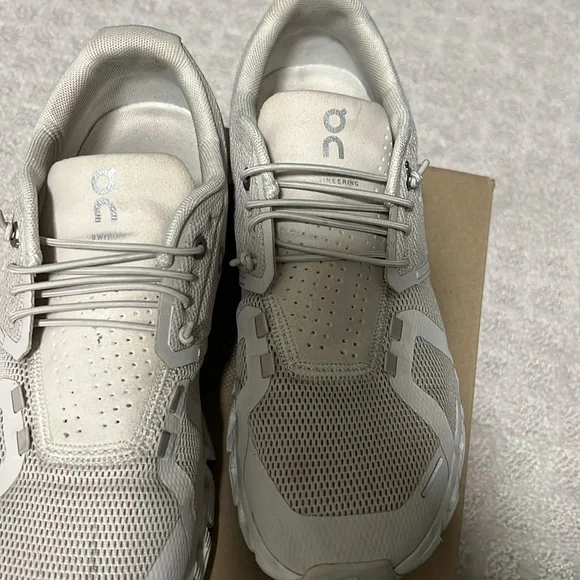 On Cloud 5 running shoes - Picture 8 of 12